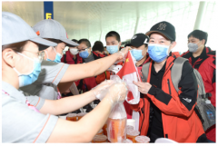 英雄凯旋,感恩有你 肯德基为援鄂医疗队感恩送别