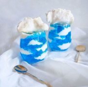 日本网上兴起自家制“蓝天果冻”配上云朵棉花糖打卡一流!