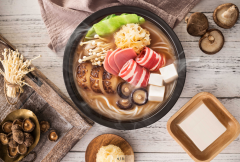 螺蛳粉加盟店实体店多少钱? 嘬粉姑娘告诉你