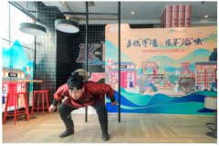 因为热爱光芒万丈 蹴鞠小子李伟鹏和肯德基的齐文化情缘